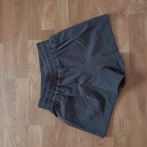 Unbranded size M gym shorts gray
